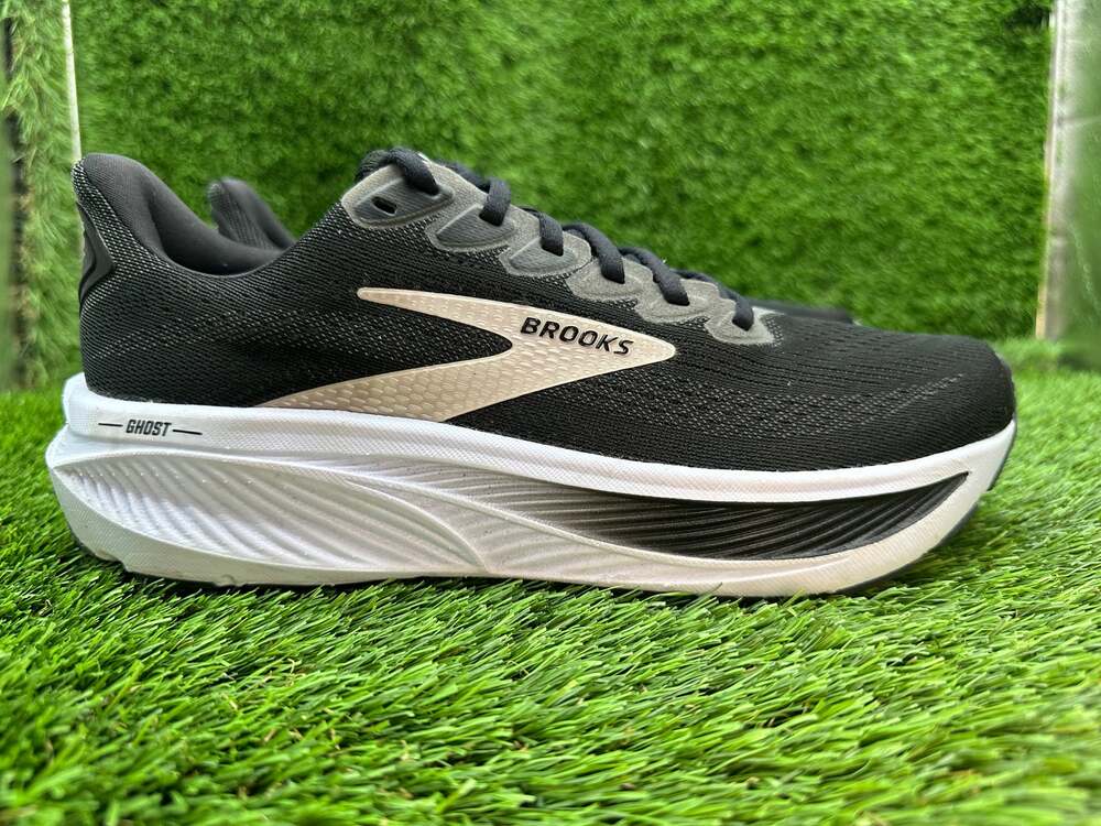 Brooks Ghost 17 1204311B090 Athletic Sneaker Women 9B Black Mesh Sports Training